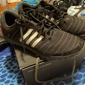 Adidas sneakers 9.5